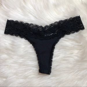 3/$15💛Black Lace thong panties